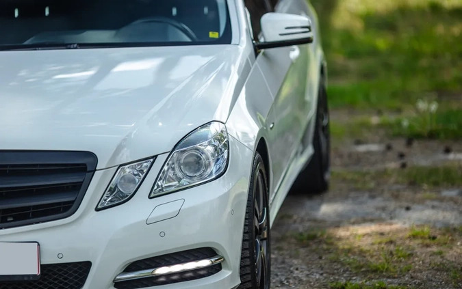Mercedes-Benz Klasa E cena 33900 przebieg: 284000, rok produkcji 2011 z Ujazd małe 667